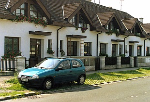 Trávníky - plastová zatravňovací dlažba (TRANSFORM-LB)