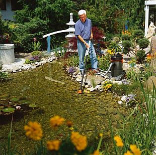 Jezírka - odsavač kalu ze zahradního jezírka (GARDENA)